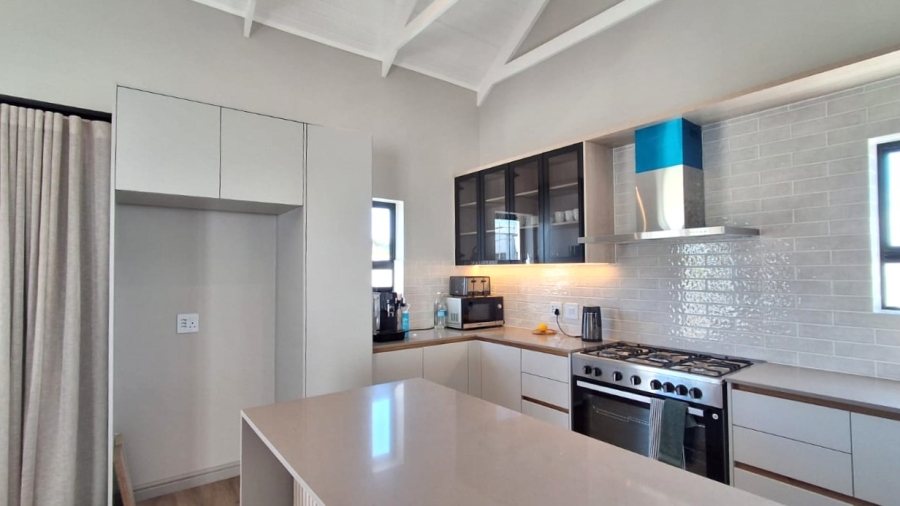 2 Bedroom Property for Sale in Stilbaai Wes Western Cape